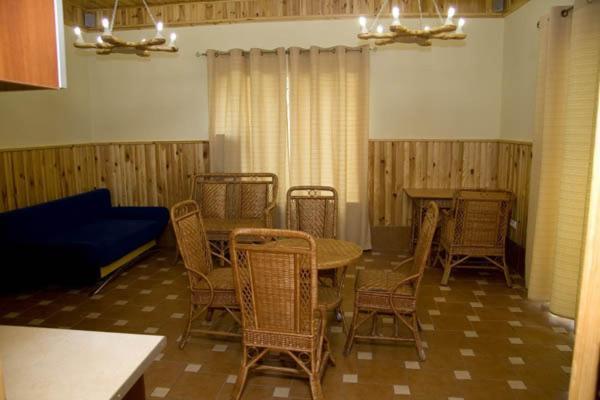 Marco Polo Hotel Ulʼyanovka Buitenkant foto