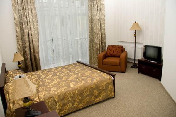 Marco Polo Hotel Ulʼyanovka Buitenkant foto