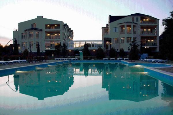 Marco Polo Hotel Ulʼyanovka Buitenkant foto